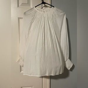 White DeDe long sleeve top